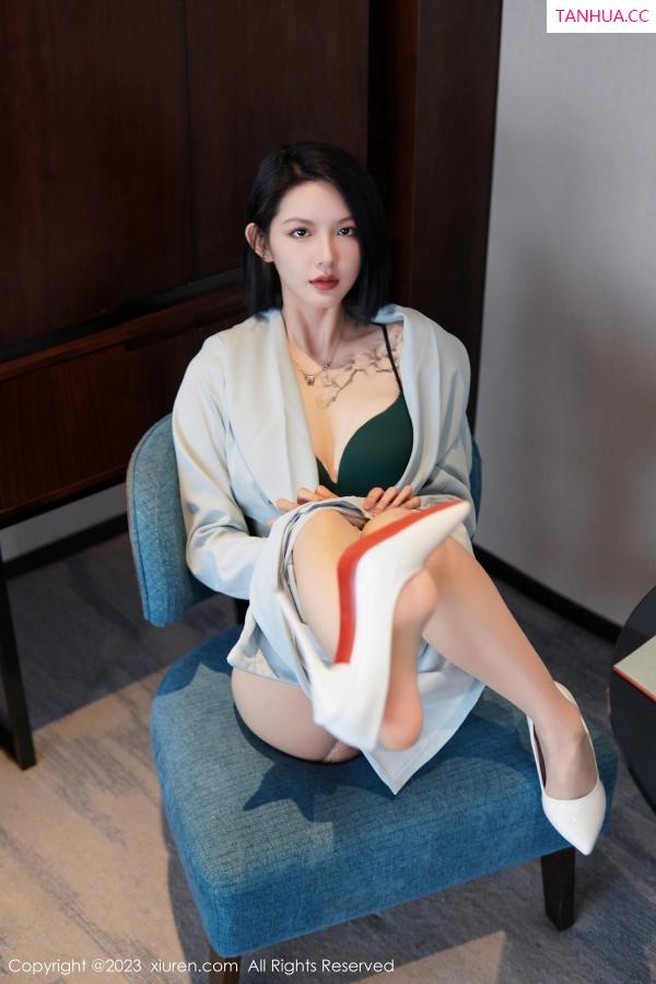   [XiuRen]高清写真图 2023.06.09 No.6885 乔一一 丝袜美腿第41张图片